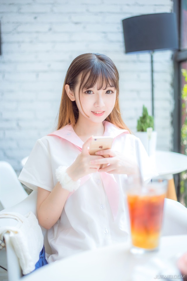 因为一个人也无法长安，自己对着自己其实是俩人。——韩寒《长安乱》